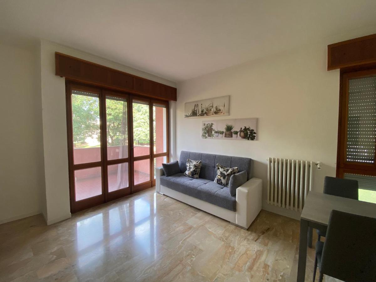 דלמינה Appartamento La Finestra Sul Parco מראה חיצוני תמונה